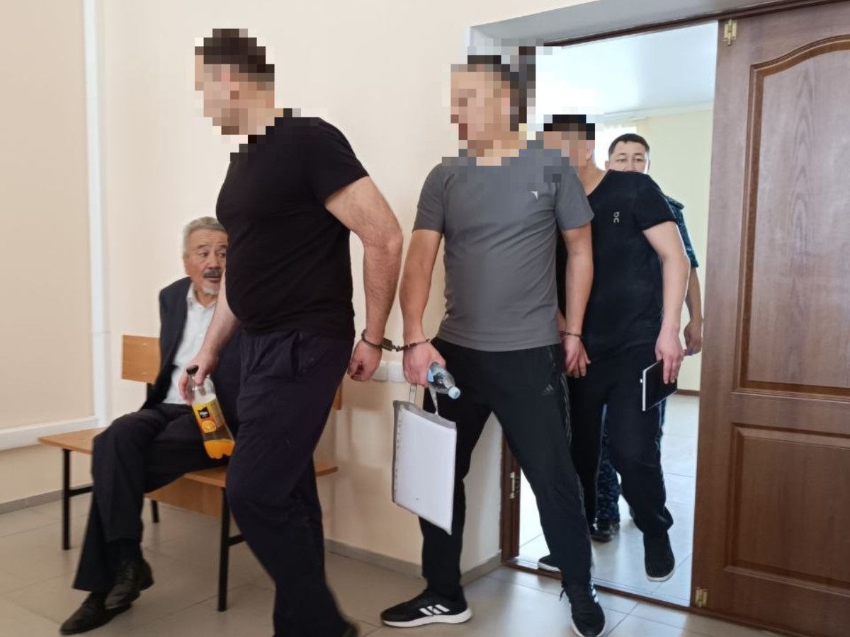 Полицейским из Рудного, которых судили за вымогательство взятки, предъявили другое обвинение