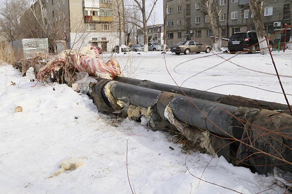 малыши бегают голые