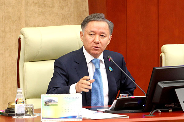 Мажилис парламента Казахстана одобрил поправки в бюджет