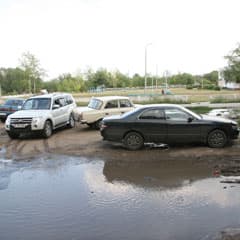 Дорога в школу - в рытвинах и ухабах