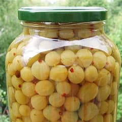 Маринованный крыжовник