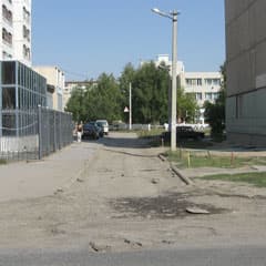 Сплошные ямы вместо заезда