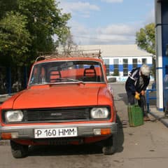 Полный бак и канистру про запас