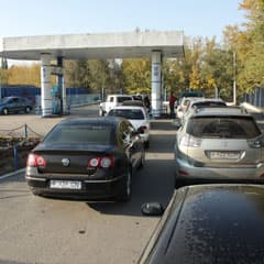 Не наливают регулярно и объективно
