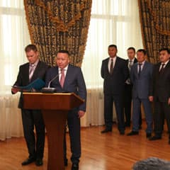 Служить бы рад, прислуживаться тошно