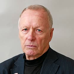 Аркадий ДЕНИСОВ: Слово и дело