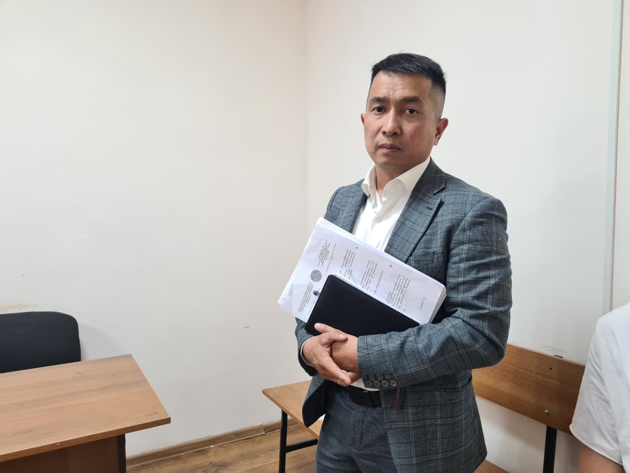 Дорожный провал - Что не сделал и за что не наказали руководителя отдела ЖКХ акимата Костаная?