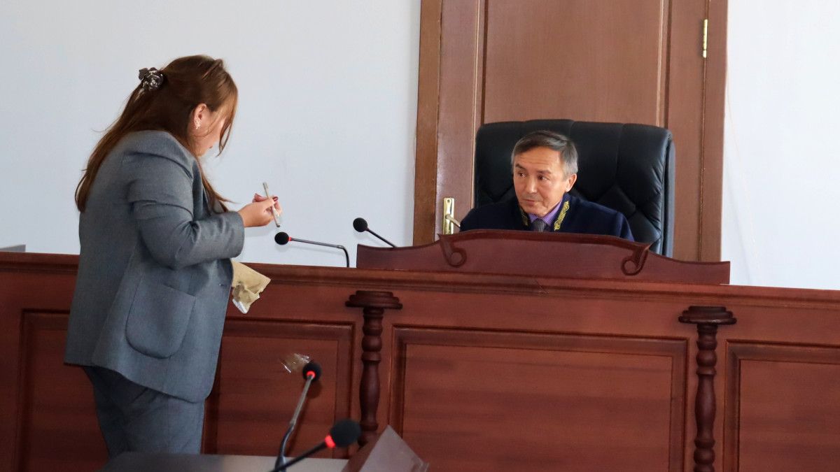 «Было не менее двух ударов» - О травмах, приведших к смерти мужчины в гаражном боксе, рассказала эксперт в суде Костаная
