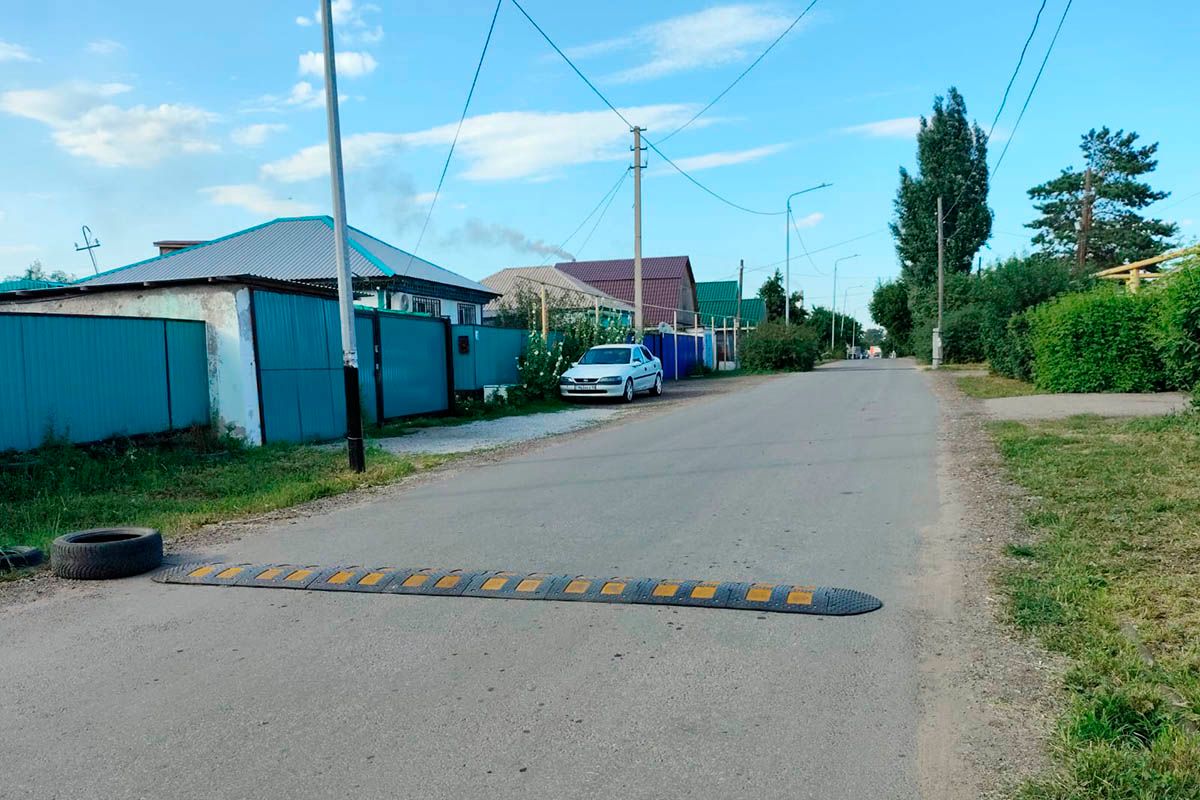Проект «Народный гаишник» - Зачем здесь два «лежачих»?